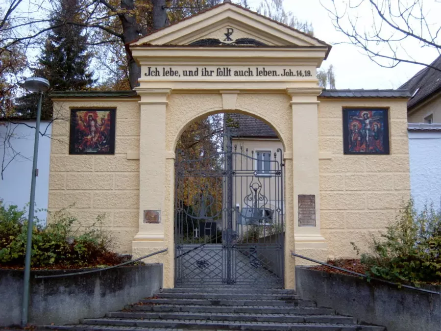 Freie Trauerredner in Augsburg - protestantischer Friedhof